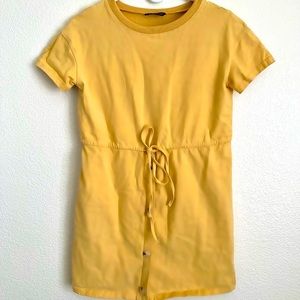 Forever 21 Mustard Yellow t-shirt dress size medium. Only worn once!